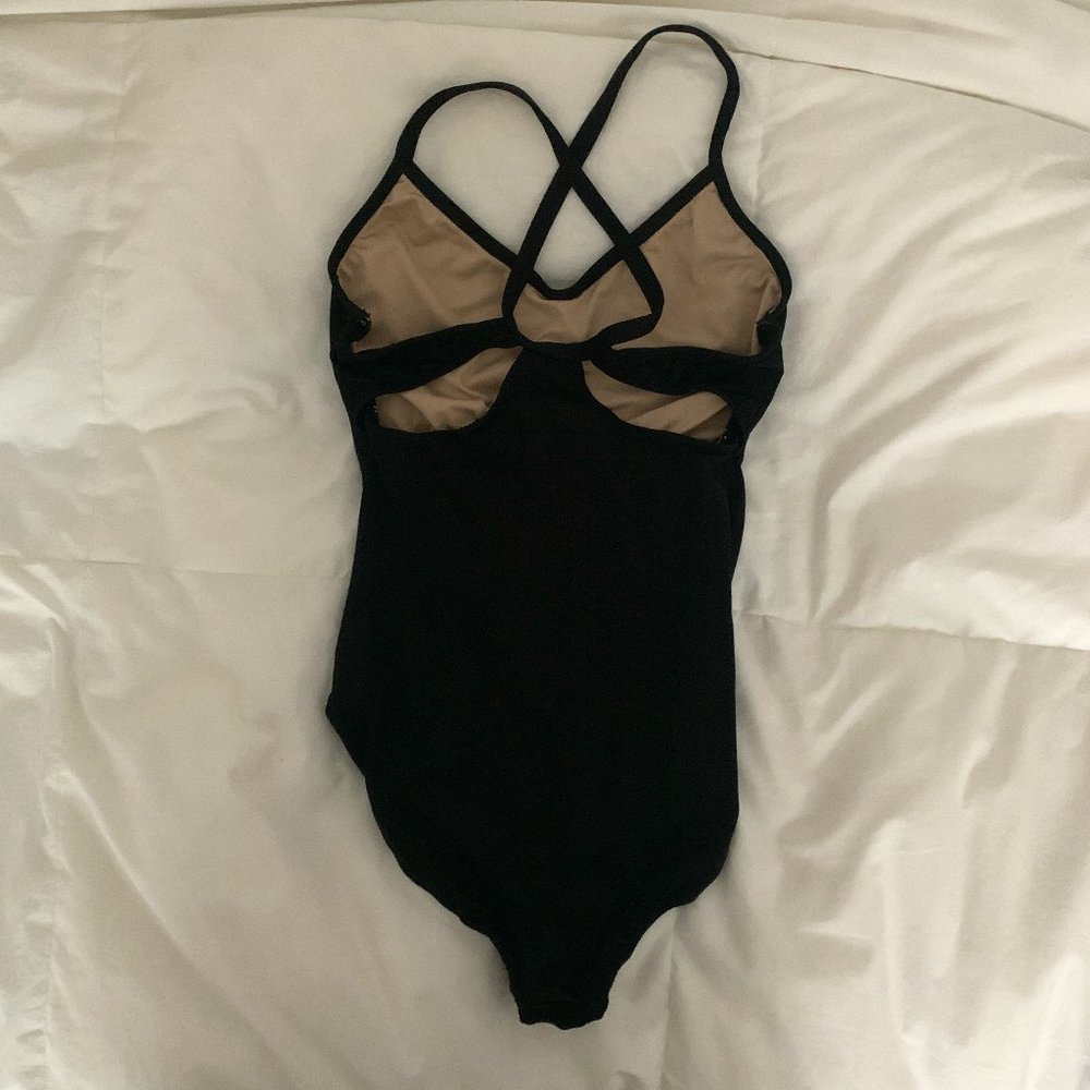 Black strappy back keyhole leotard